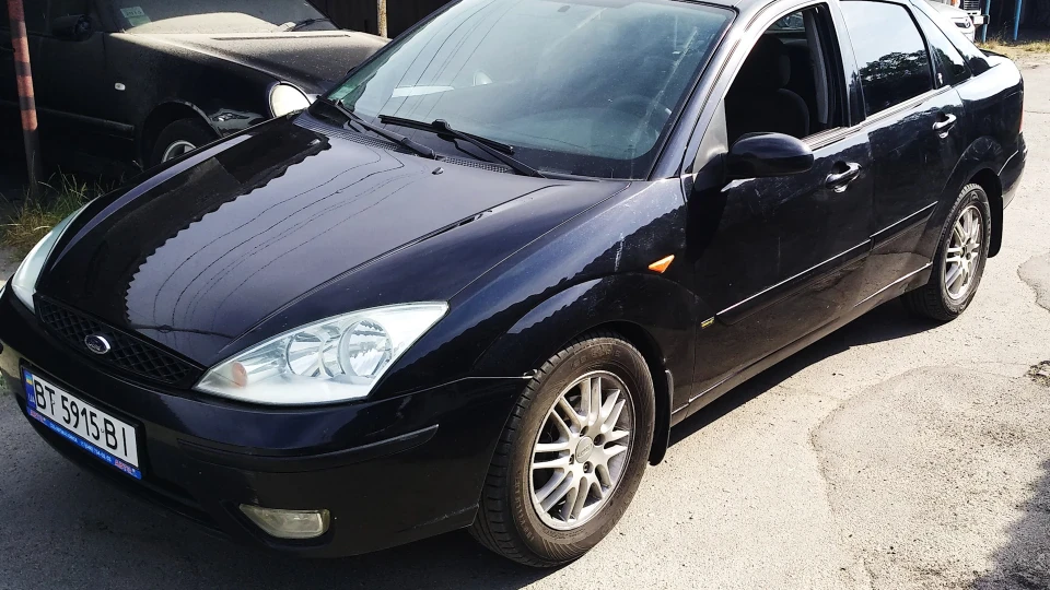 Ford Focus Sedan Zetec 1.8