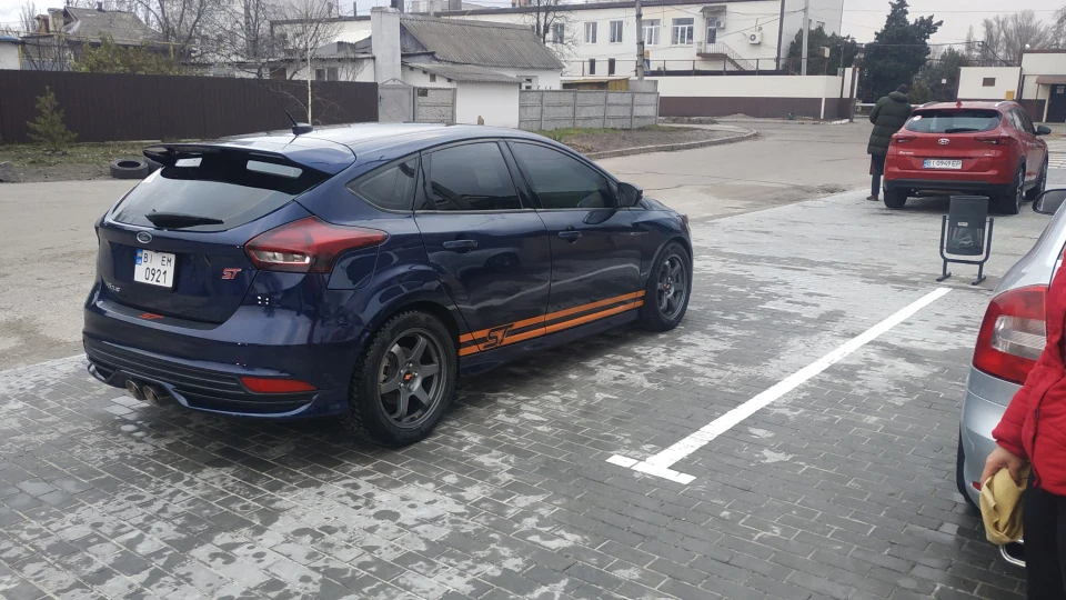Ford Focus ST Міська запальничка
