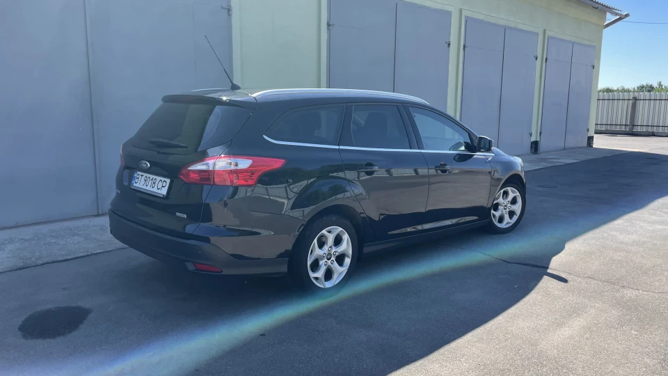 Ford Focus Wagon 2
