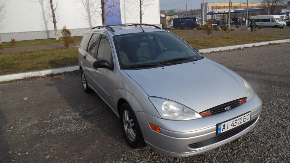 Ford Focus Wagon 4