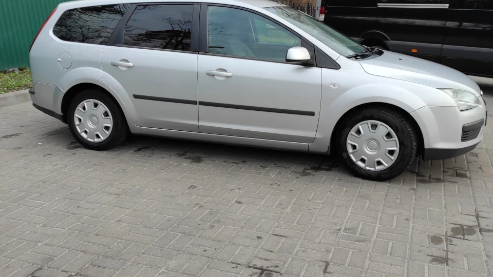 Ford Focus Wagon 2