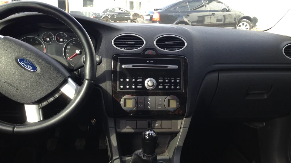 Ford Focus Wagon 4