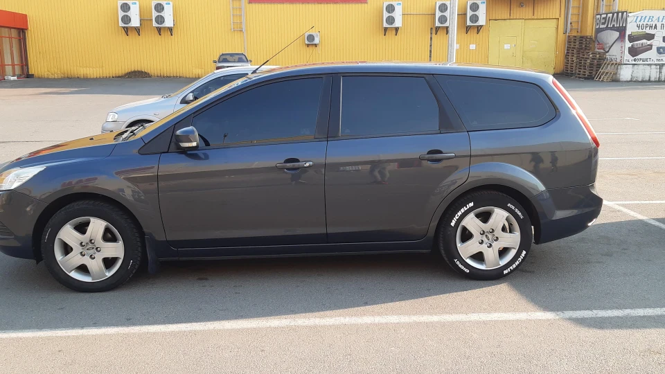 Ford Focus Wagon 2