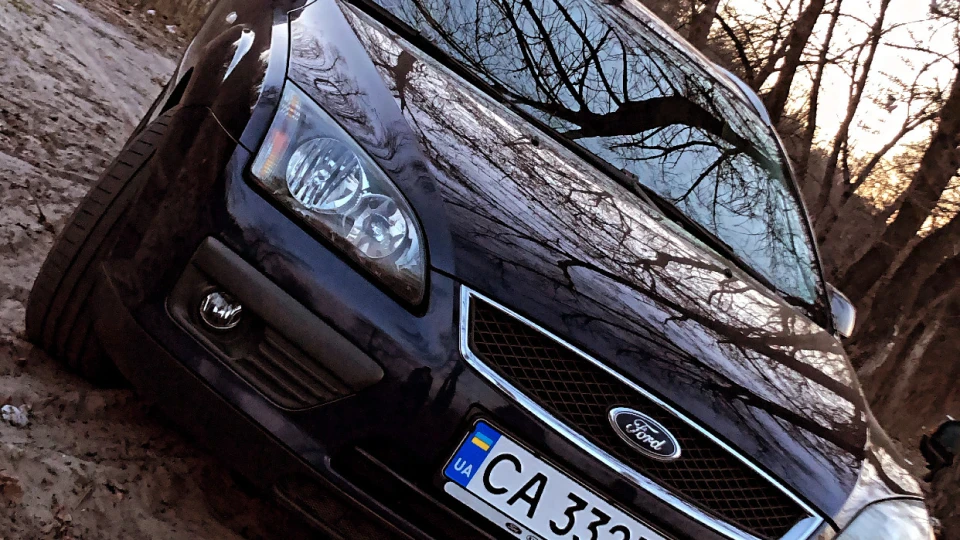 Ford Focus Wagon 1.6 синя субмарина 2