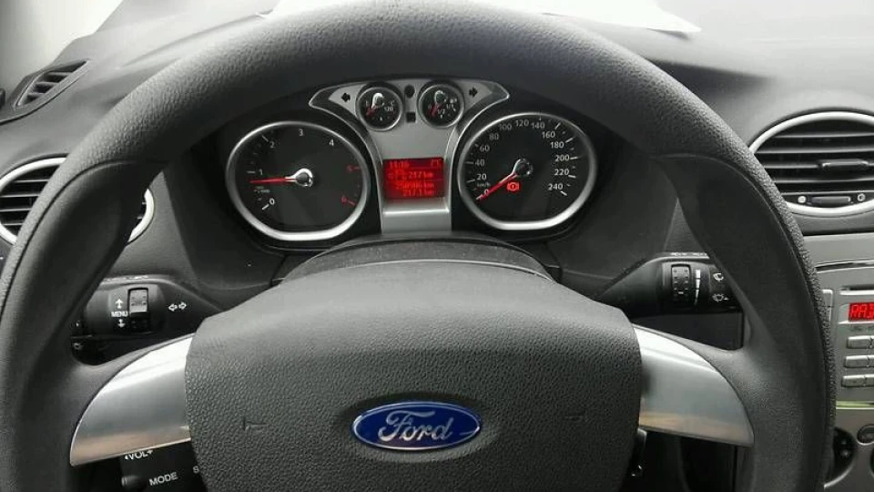 Ford Focus Wagon 1.6TDCI Чорна Пантера 5
