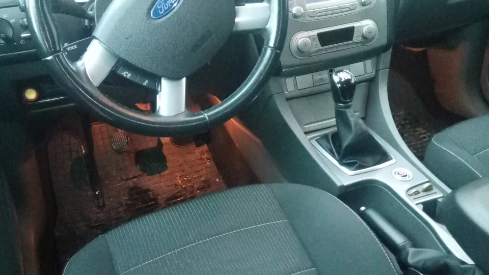 Ford Focus Wagon 1.6tdci titanium 4