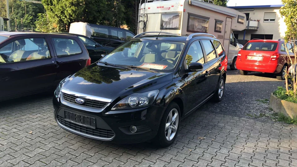 Ford Focus Wagon Чорний лінкор