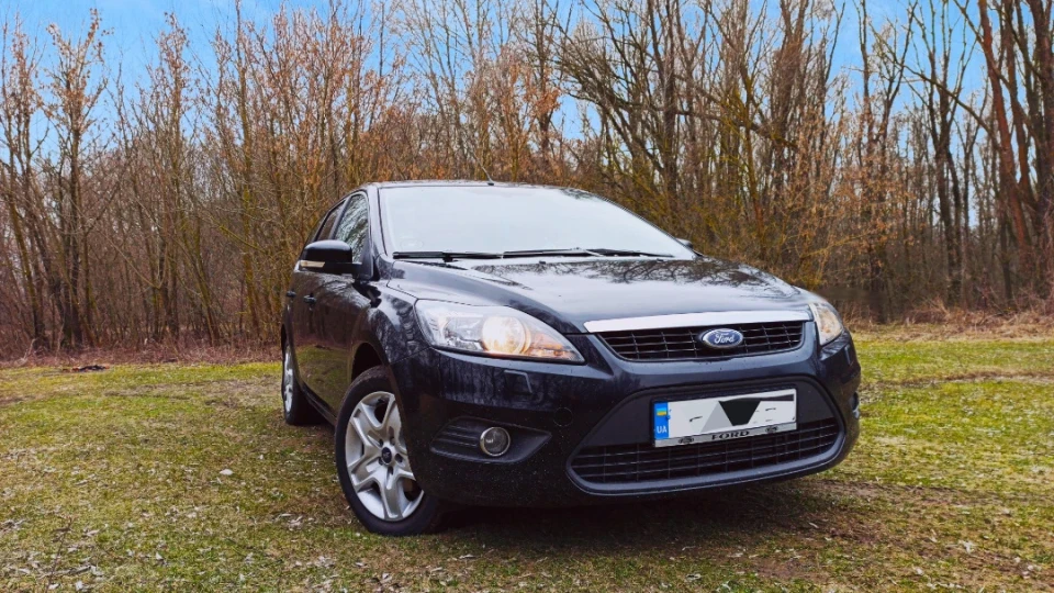 Ford Focus Wagon Чорний куточок 2