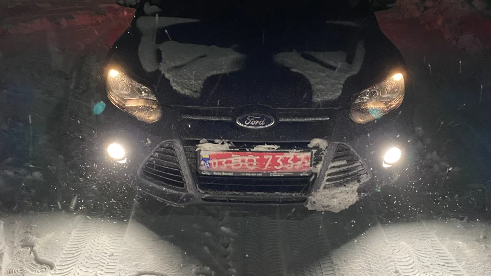 Ford Focus Wagon Dark Gray Pearl Metalic 2