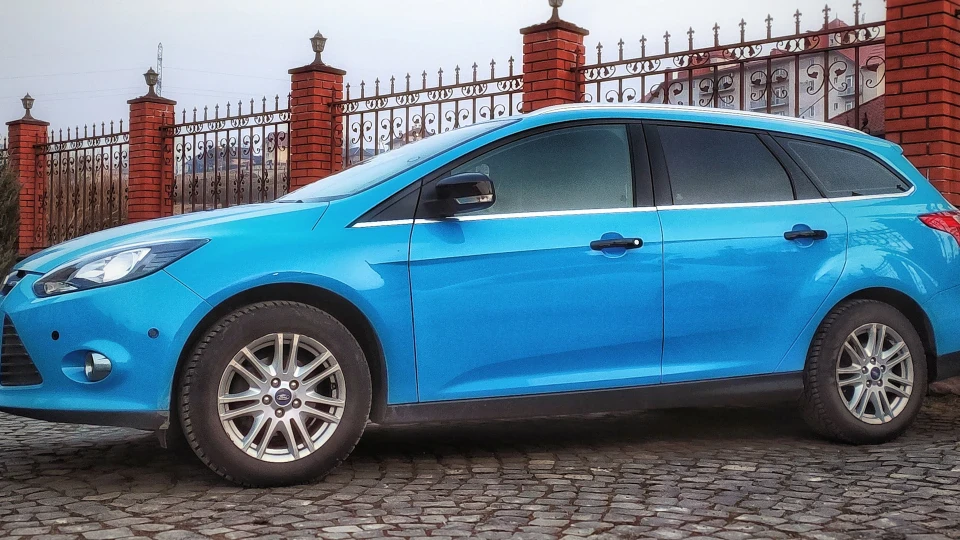 Ford Focus Wagon Блакитний Вагон 3