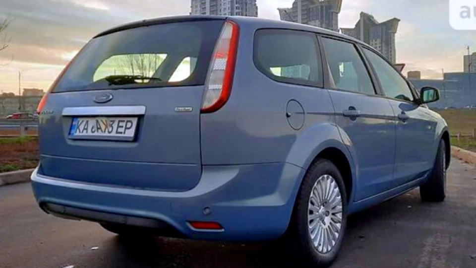 Ford Focus Wagon Кароліна)
