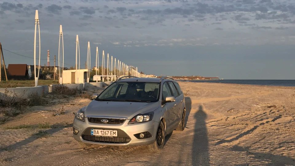 Ford Focus Wagon Сірий трахтор 3
