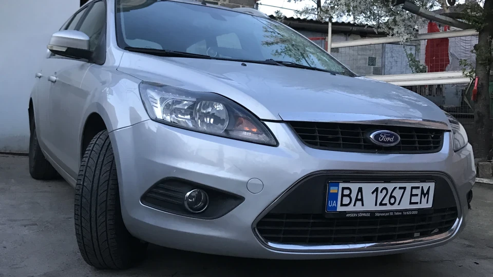 Ford Focus Wagon Сірий трахтор 5