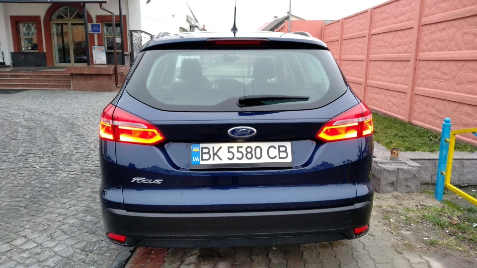 Ford Focus Wagon Синій металік 4