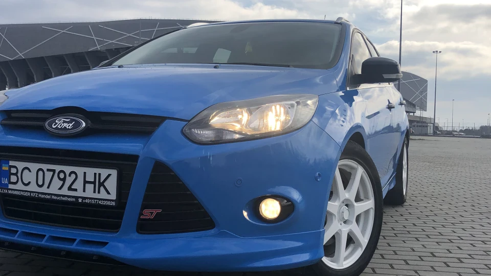 Ford Focus Wagon Smurf 3