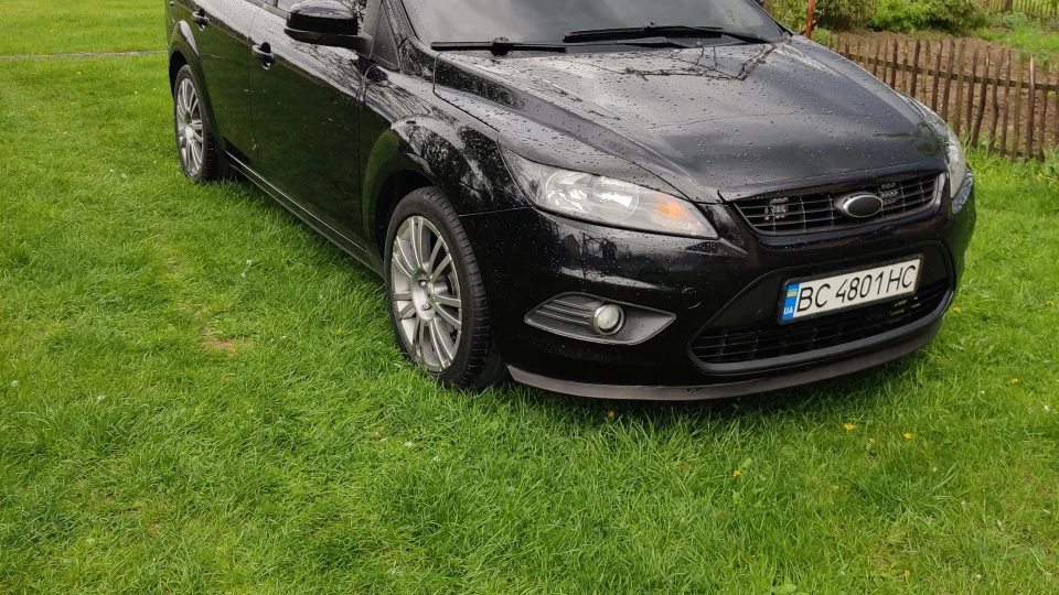 Ford Focus Wagon Total black 3