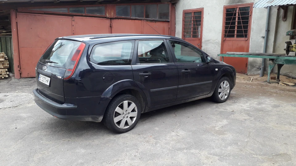 Ford Focus Wagon Вагончик 3