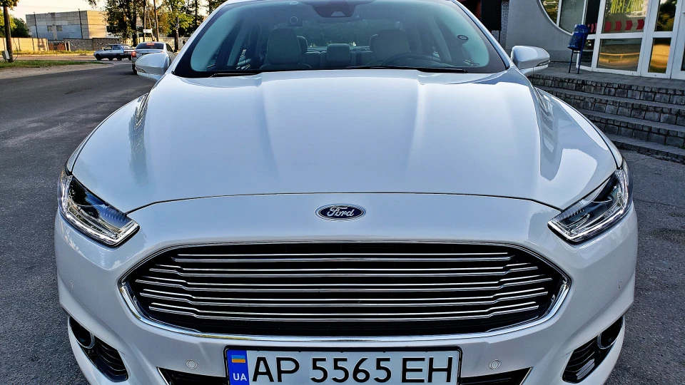 Ford Fusion (America) 2.0Turbo Titanium Luxury 2