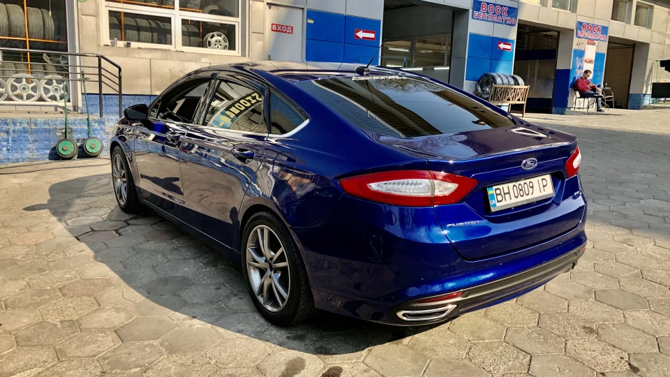 Ford Fusion (America) 2.5 SE 3