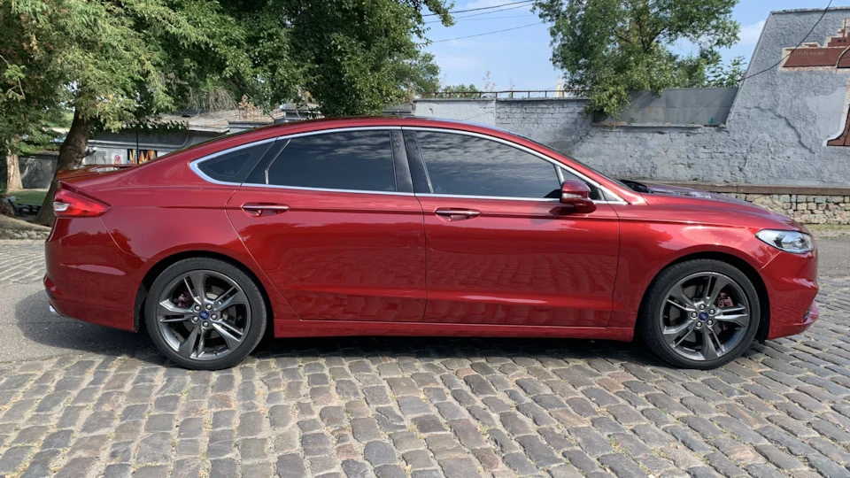 Ford Fusion (America) 2.7 AWD bi-turbo 4