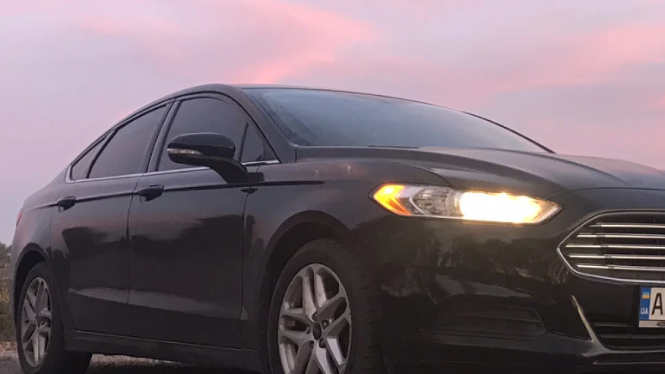 Ford Fusion (America) Absolute black 2.5 3