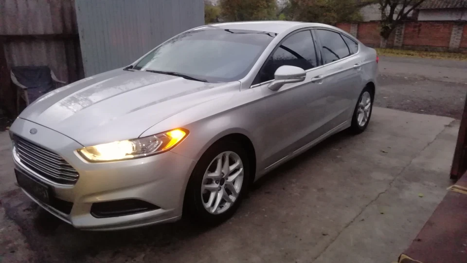 Ford Fusion (America) American boy 3