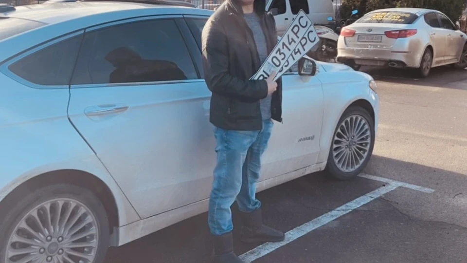 Ford Fusion (America) Білий Гебридеко 3