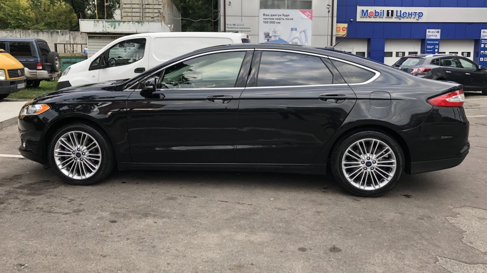 Ford Fusion (America) Чорний Sprinter 2.0EcBst