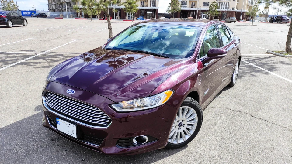 Ford Fusion (Америка) Energi Cherry 2