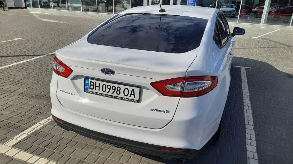Ford Fusion (America) HYBRID
