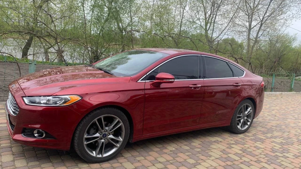 Ford Fusion (America) Комплектація Titanium 3
