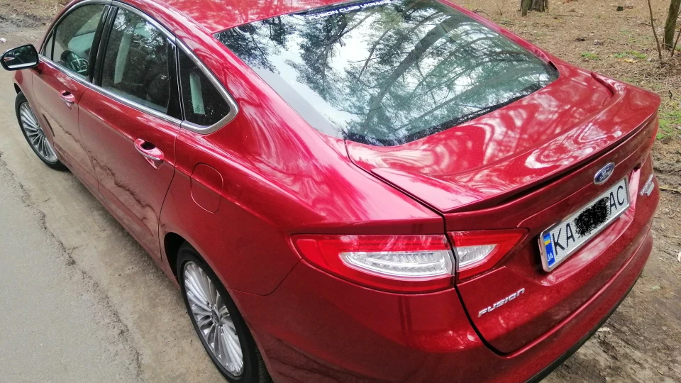 Ford Fusion (America) червоний титан 2.0 турбо 2