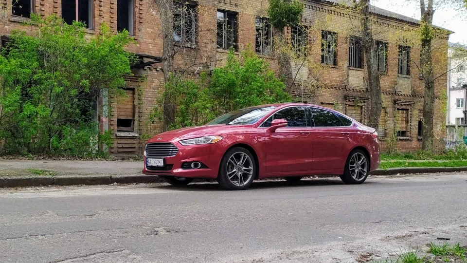 Ford Fusion (America) рубіновий фюж 2