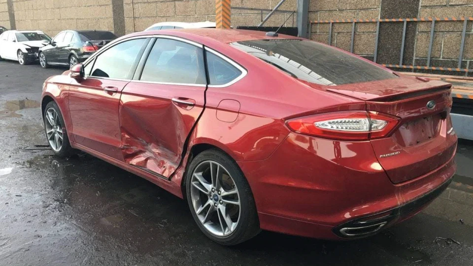 Ford Fusion (America) рубіновий фюж 5