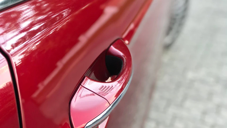 Ford Fusion (America) Ruby Red Hybrid 3