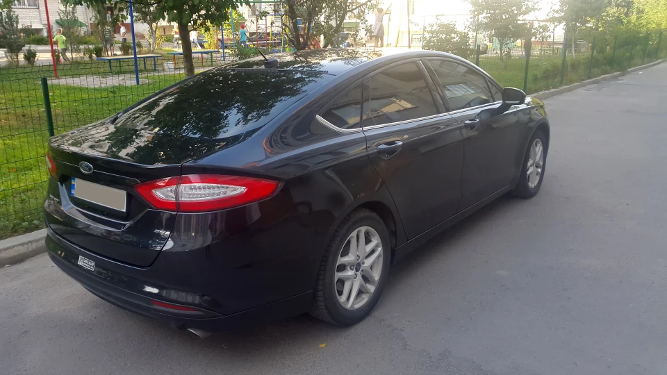 Ford Fusion (America) SE 2.5 3