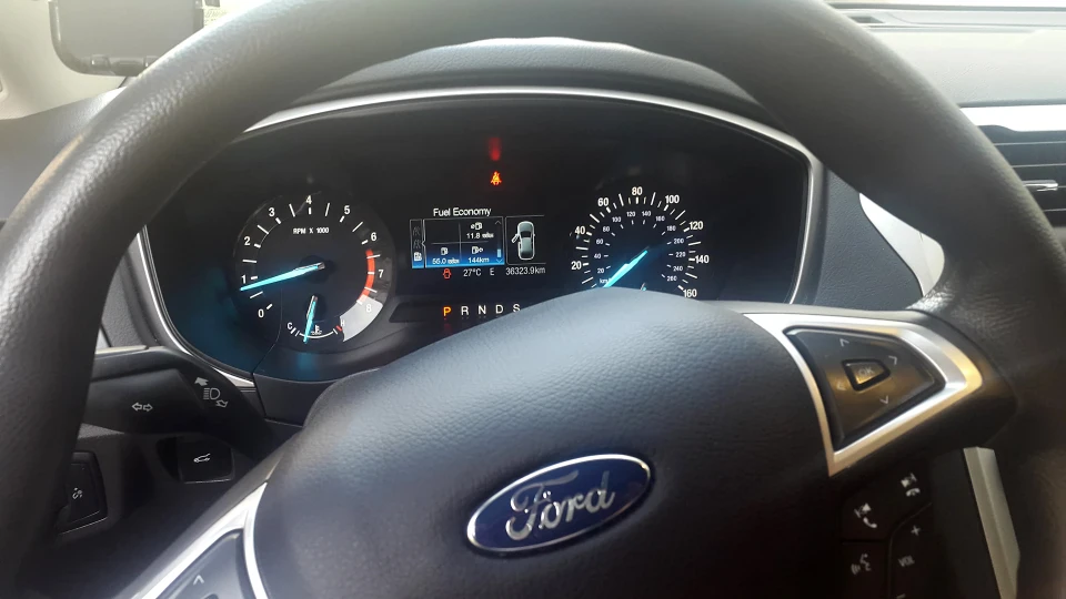 Ford Fusion (America) SE 2.5 5