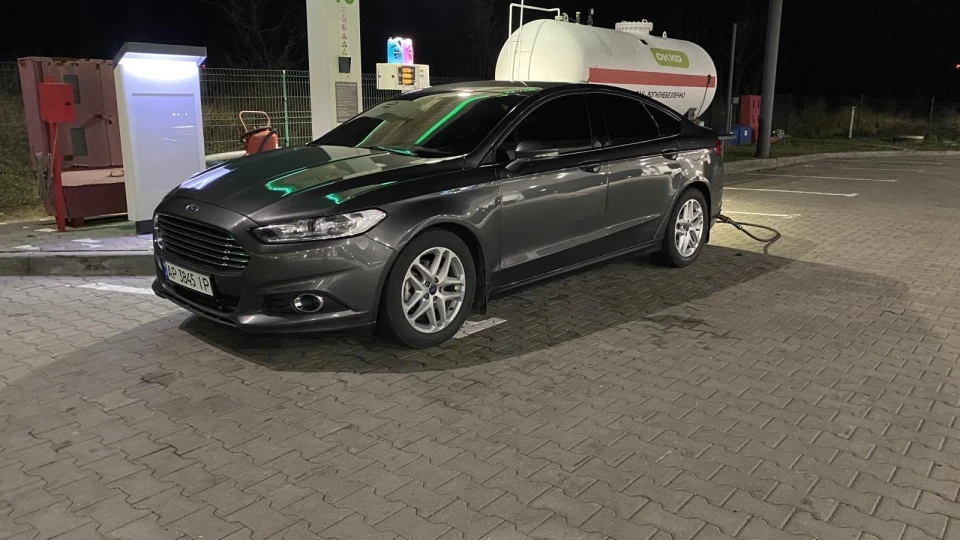 Ford Fusion (America) Сіра Мишка