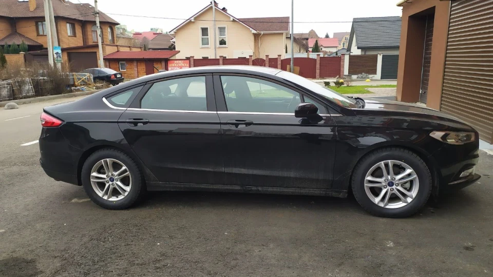Ford Fusion (America) 4
