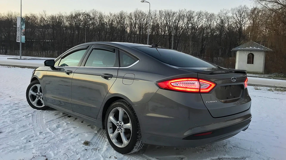Ford Fusion (America) 3