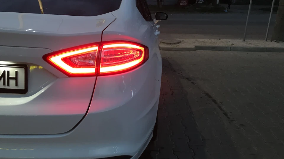 Ford Fusion (America) 3