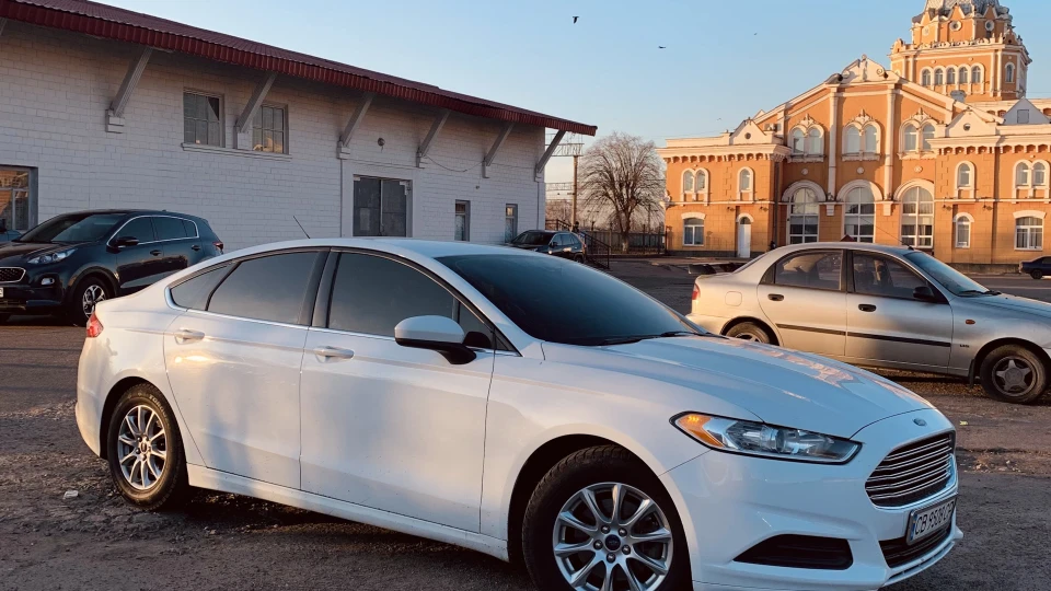 Ford Fusion (America) 4