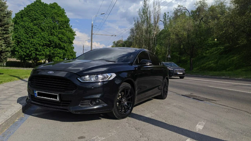 Ford Fusion (America) 3