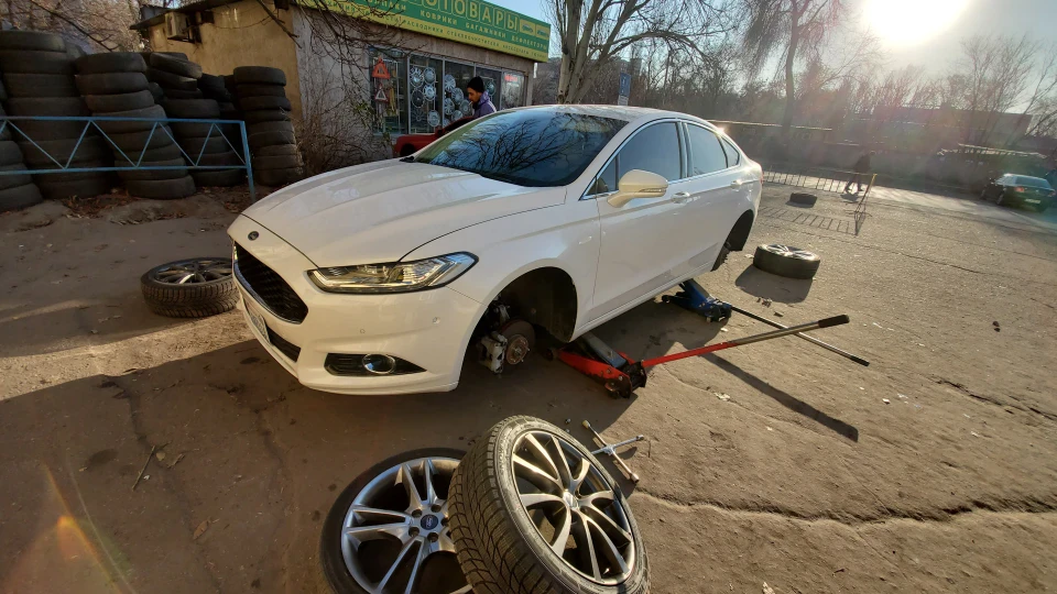 Ford Fusion (America) 4