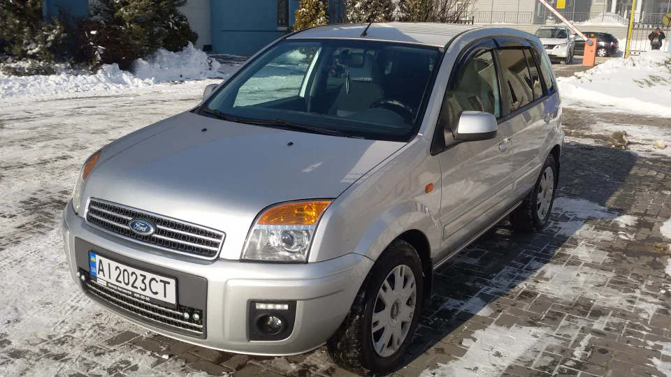 Ford Fusion 2