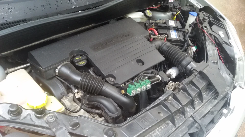 Ford Fusion 4