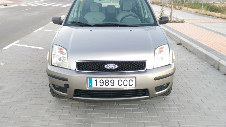 Ford Fusion 5