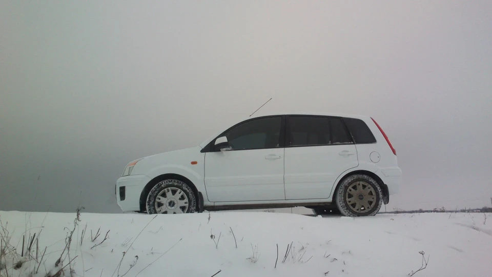 Ford Fusion 2