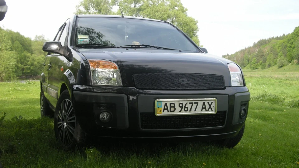 Ford Fusion 4