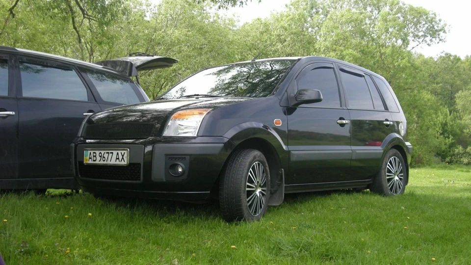 Ford Fusion 5